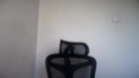 Snapshot of cappuccinokiss chatting on 05/04/26, 07:04 Emma online show from 05/04/26, 07:04