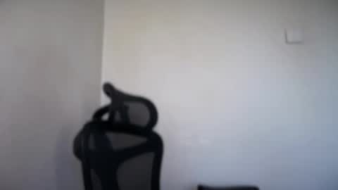 Snapshot of cappuccinokiss chatting on 05/05/26, 07:05 Emma online show from 05/05/26, 07:05