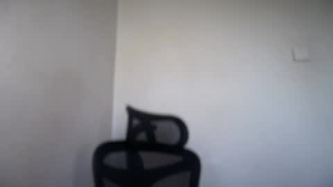 Snapshot of cappuccinokiss chatting on 05/06/26, 06:41 Emma online show from 05/06/26, 06:41