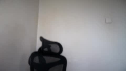 Snapshot of cappuccinokiss chatting on 05/19/26, 07:26 Emma online show from 05/19/26, 07:26