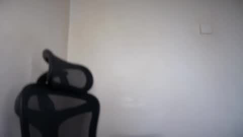 Snapshot of cappuccinokiss chatting on 05/21/26, 06:09 Emma online show from 05/21/26, 06:09