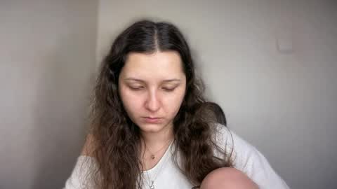 Snapshot of cappuccinokiss chatting on 05/25/26, 02:39 Emma online show from 05/25/26, 02:39