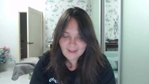 Snapshot of cappuchinno chatting on 10/28/25, 06:43 cappuchinno online show from 10/28/25, 06:43