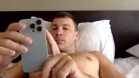 follow my twitter  online show from 11/03/25, 04:47