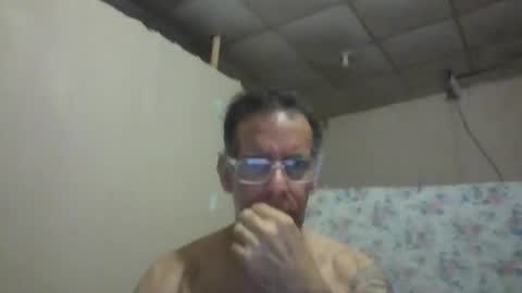 Snapshot of captainfox_ chatting on 06/19/26, 12:15 captainfox_ online show from 06/19/26, 12:15