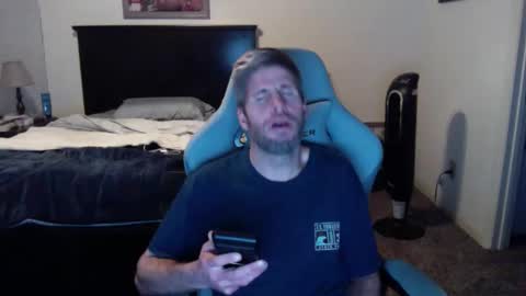 Snapshot of captmorgan30263 chatting on 01/17/26, 04:39 captmorgan30263 online show from 01/17/26, 04:39