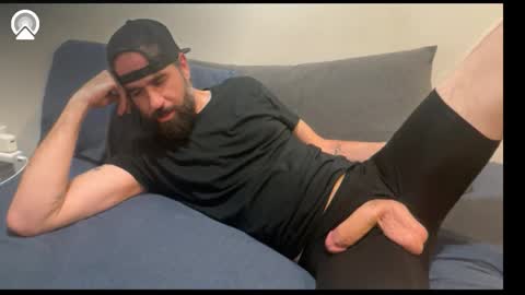 Snapshot of captnblackbeard chatting on 12/19/25, 02:18 captnblackbeard online show from 12/19/25, 02:18