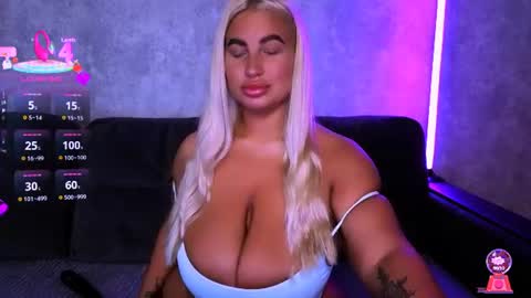 Snapshot of cara__harris chatting on 06/15/26, 08:49 . . online show from 06/15/26, 08:49
