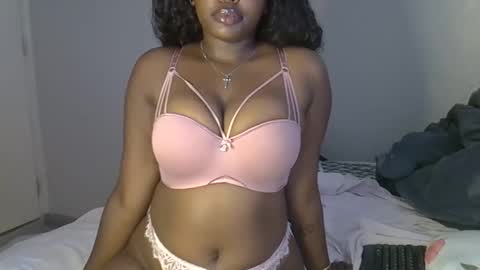 Snapshot of caramel_barbiee chatting on 03/24/26, 06:07 Caramel online show from 03/24/26, 06:07
