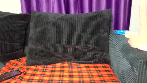 caramel_drip1 online show from 02/11/26, 12:37