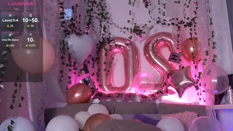 Snapshot of caramelangels chatting on 12/01/25, 05:23 Viola Marika and Visma online show from 12/01/25, 05:23