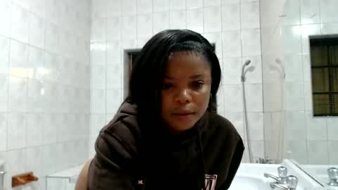 fifi online show from 06/14/26, 04:31