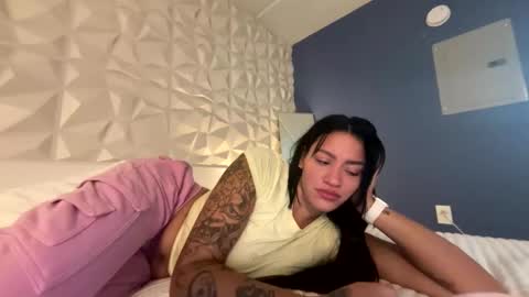 caramelmami26 online show from 05/30/26, 08:55