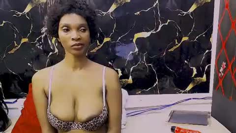 caramelminxx_ online show from 06/20/26, 08:39