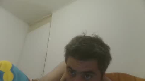 Snapshot of caravibugue chatting on 12/17/24, 12:34 caravibugue online show from 12/17/24, 12:34