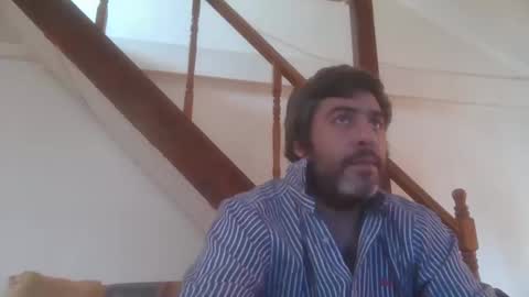 Snapshot of caravibugue chatting on 11/20/25, 03:34 caravibugue online show from 11/20/25, 03:34