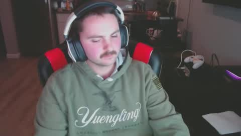 cardi_beans online show from 02/12/25, 05:15