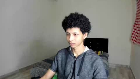Snapshot of cardrey05 chatting on 12/03/24, 04:14 Carlos and Cristian online show from 12/03/24, 04:14