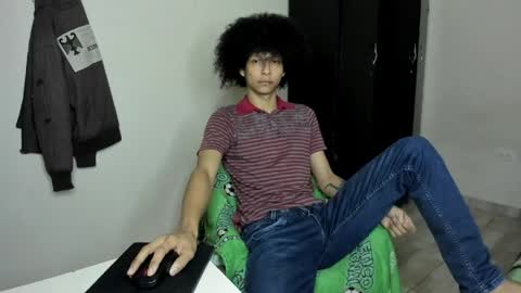 Carlos and Cristian  online show from 05/01/26, 01:21