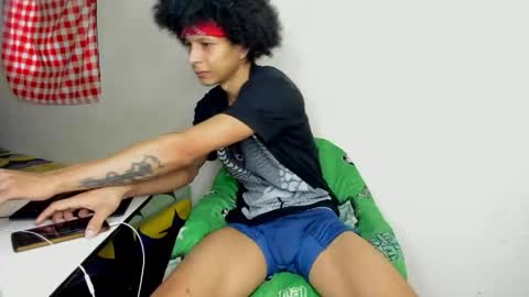 Snapshot of cardrey05 chatting on 05/05/26, 07:44 Carlos and Cristian online show from 05/05/26, 07:44