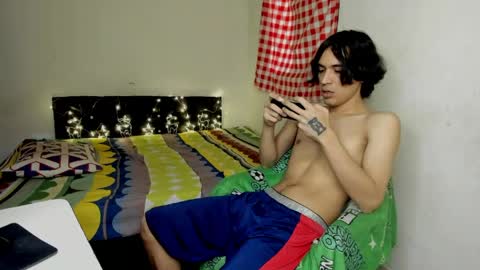 Snapshot of cardrey05 chatting on 05/22/26, 06:46 Carlos and Cristian online show from 05/22/26, 06:46