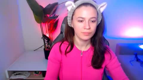 Snapshot of care_sensual chatting on 02/06/26, 04:50 Mary online show from 02/06/26, 04:50