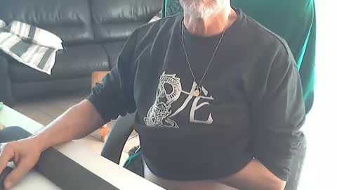 Snapshot of cargo69 chatting on 02/01/25, 12:47 cargo69 online show from 02/01/25, 12:47