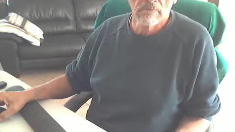 Snapshot of cargo69 chatting on 11/09/25, 11:52 cargo69 online show from 11/09/25, 11:52