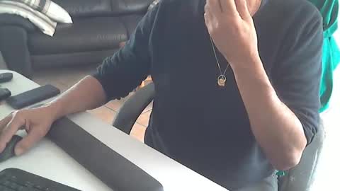 Snapshot of cargo69 chatting on 11/15/25, 12:13 cargo69 online show from 11/15/25, 12:13