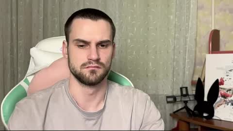 Snapshot of cari_2you chatting on 11/08/25, 09:13 Cari online show from 11/08/25, 09:13