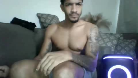 Snapshot of caribbeanboy297 chatting on 04/22/26, 12:18 caribbeanboy297 online show from 04/22/26, 12:18