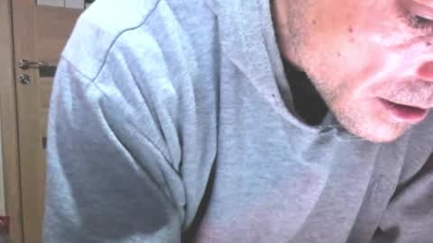 Laz online show from 11/26/25, 02:01