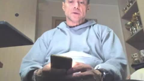 Laz online show from 04/30/26, 08:15