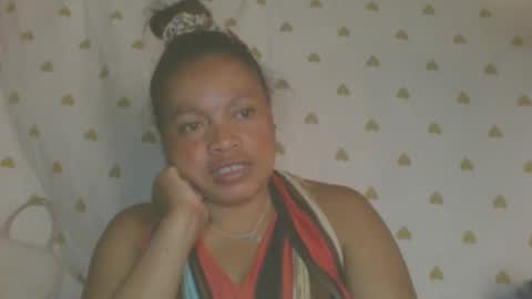 carinesexy69 online show from 05/08/26, 10:09