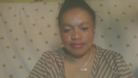 carinesexy69 online show from 06/10/26, 08:46
