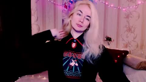 Carin online show from 04/27/26, 04:54