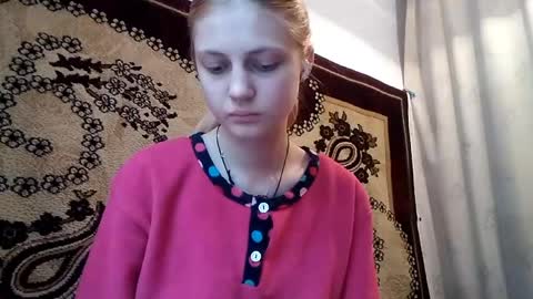 Snapshot of carissaalderson chatting on 05/22/26, 03:24 Kira online show from 05/22/26, 03:24