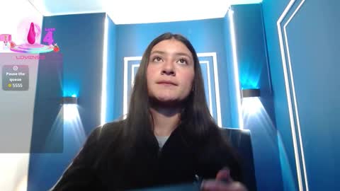 Carito online show from 11/19/25, 04:01