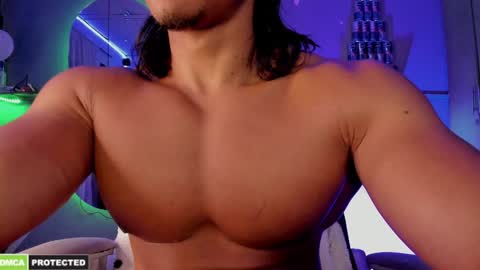 Snapshot of carl_smithh chatting on 12/03/24, 07:10 Carl online show from 12/03/24, 07:10