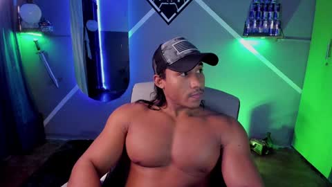 Snapshot of carl_smithh chatting on 02/07/25, 05:10 Carl online show from 02/07/25, 05:10