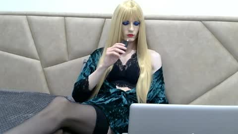 Snapshot of carla_rosson chatting on 06/04/26, 10:05 sexy online show from 06/04/26, 10:05