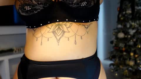 carla_secretary online show from 12/04/25, 12:58