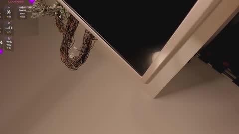 Snapshot of carla_smith__ chatting on 11/10/25, 01:04 Carla online show from 11/10/25, 01:04