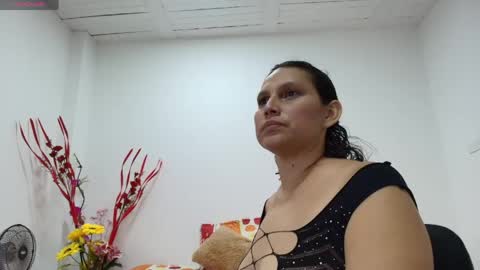 Snapshot of carlaantonellii chatting on 04/14/26, 03:45 carlaantonellii online show from 04/14/26, 03:45
