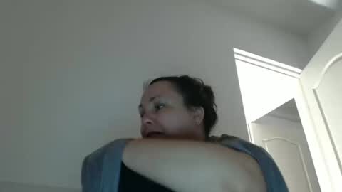 Snapshot of carlaruth chatting on 12/23/25, 05:05 Carlaruth online show from 12/23/25, 05:05