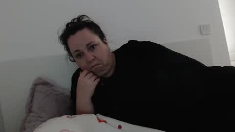 Snapshot of carlaruth chatting on 01/05/26, 05:27 Carlaruth online show from 01/05/26, 05:27