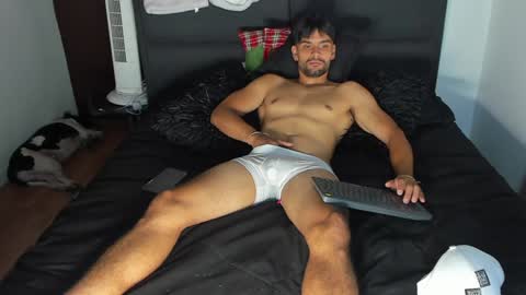 Snapshot of carlbadams96 chatting on 12/14/24, 12:55 sebasfit online show from 12/14/24, 12:55