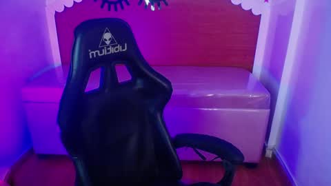 CARLYE   online show from 10/01/25, 03:12