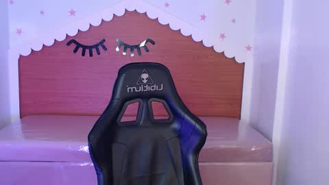 CARLYE   online show from 10/16/25, 03:18