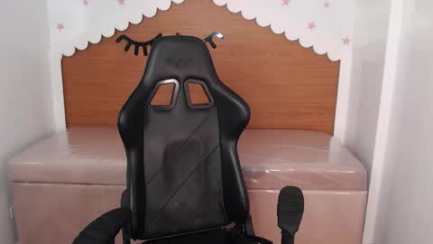 CARLYE   online show from 11/13/25, 03:55